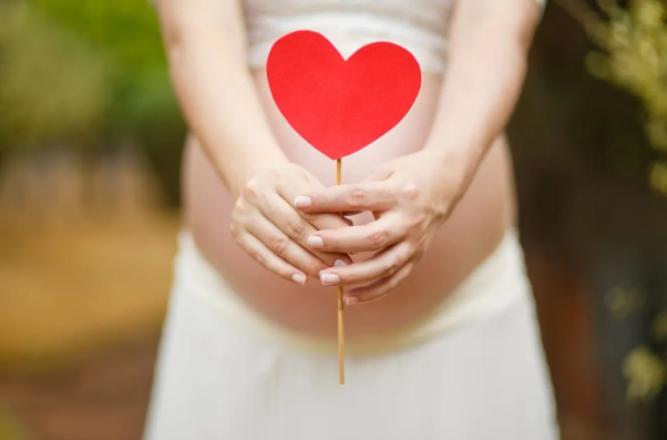 婴儿移植前，子宫内膜需要达到什么条件？